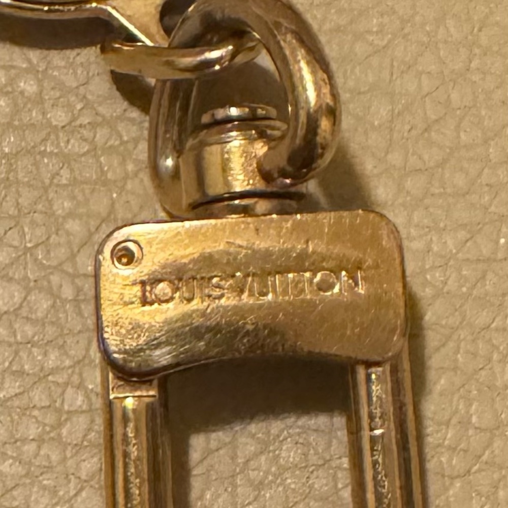 Authentic Louis Vuitton Anocre Key Ring - Picture 5 of 5